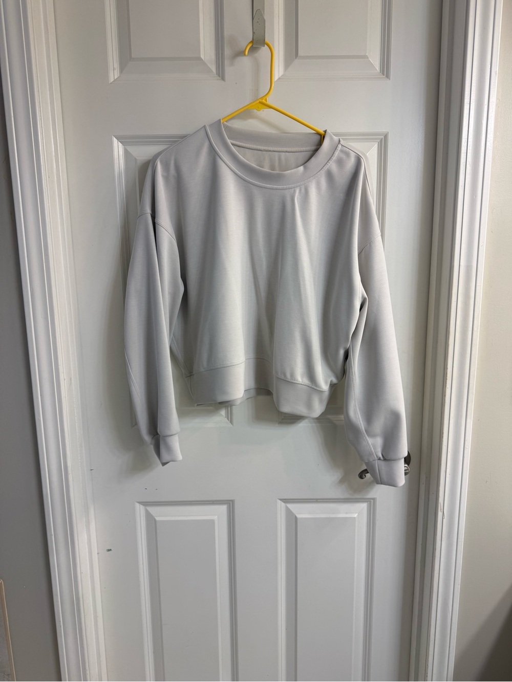 Lululemon Women’s Crewneck Sweatshirt’s